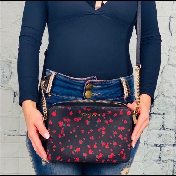 ❗️👜 ❗️ Michael Kors Jet Set messenger crossbody - Picture 4 of 8